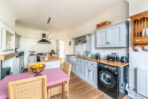 Photo 16- click for photo gallery